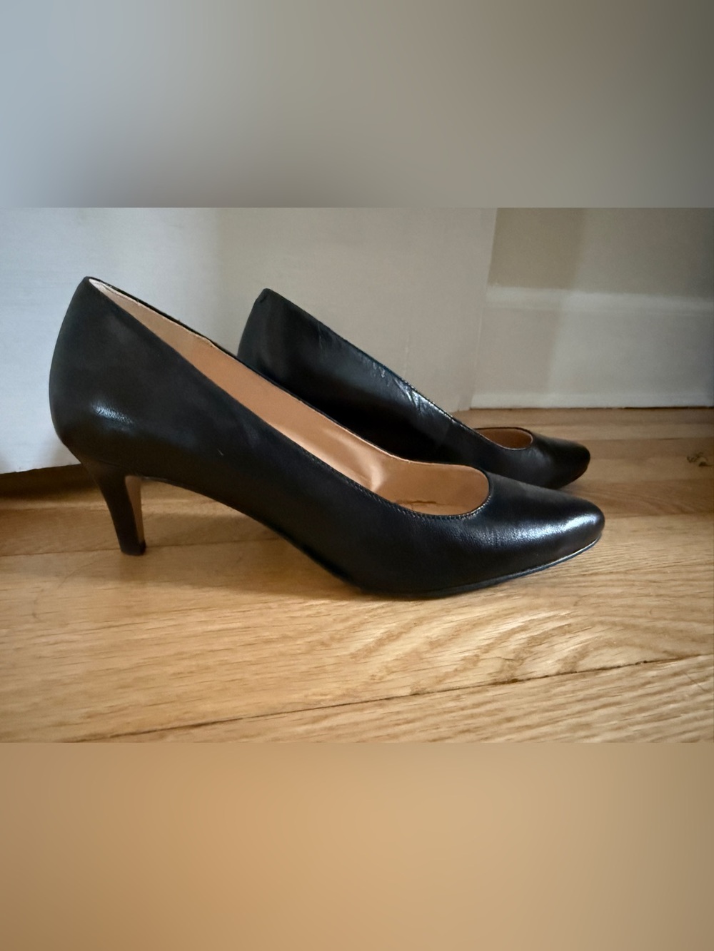 Cole Haan Black Leather Kitten Heels